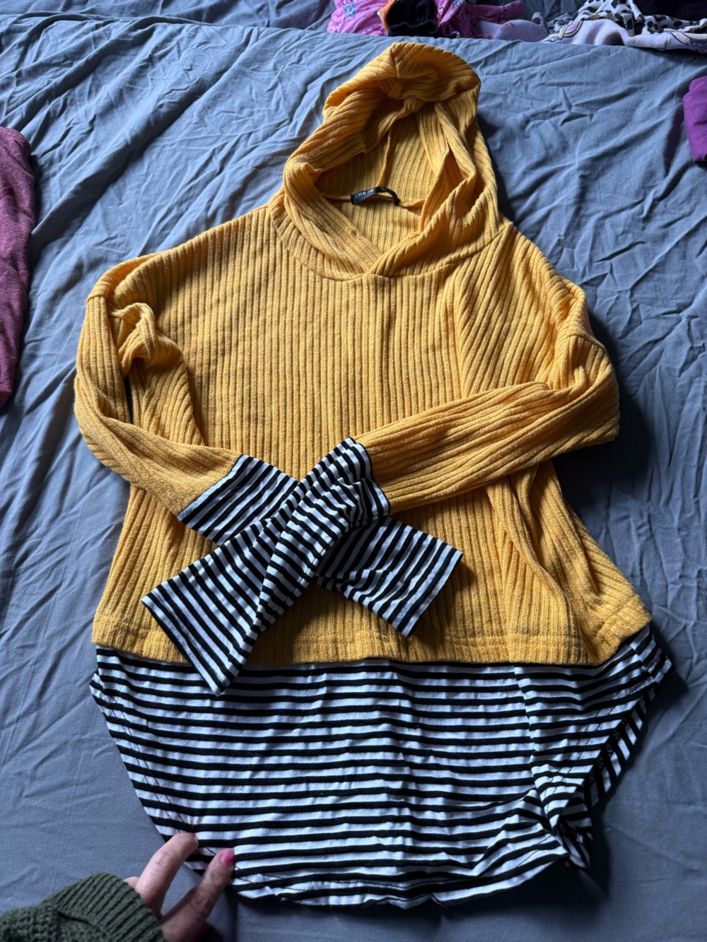 SHEIN Yellow Ribbed Crewneck Sweater with Striped Layered Hem